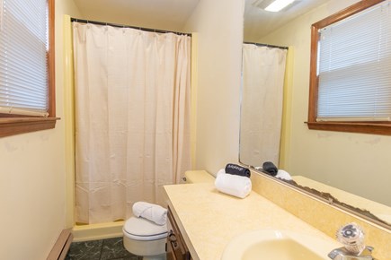 Orleans Cape Cod vacation rental - Bathroom