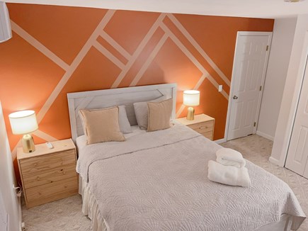 Mashpee Cape Cod vacation rental - Bedroom: Orange room Queen bed