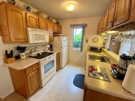 Brewster, Ocean Edge Cape Cod vacation rental - Kitchen