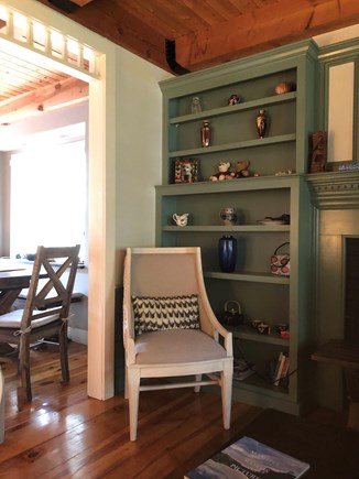 Mashpee Neck Cape Cod vacation rental - Reading/TV room