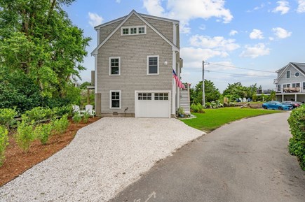 Chatham Cape Cod vacation rental - Large driveway