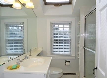 Harwich Cape Cod vacation rental - Upstairs bath with skylight