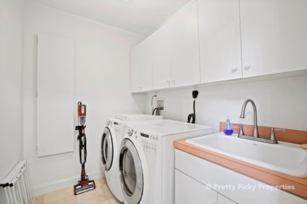 Brewster Cape Cod vacation rental - Main level laundry.