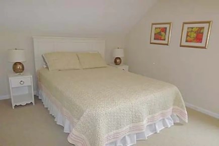 Chatham Cape Cod vacation rental - 2nd Floor Bedroom (Queen)
