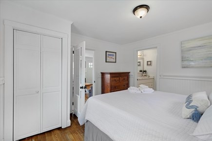 Centerville Cape Cod vacation rental - Suite A  - 1 Queen Bedroom with Full Bath