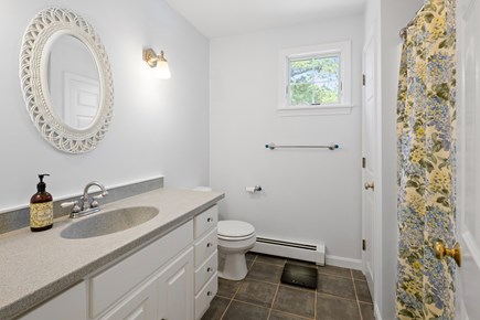 Eastham Cape Cod vacation rental - Tub and shower combo