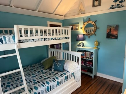 Truro, Whitman House Cottages Cape Cod vacation rental - Double bed with twin bed