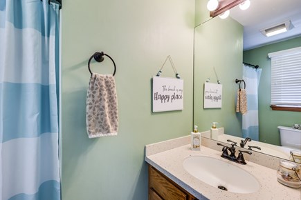 Dennis Cape Cod vacation rental - Bathroom #1