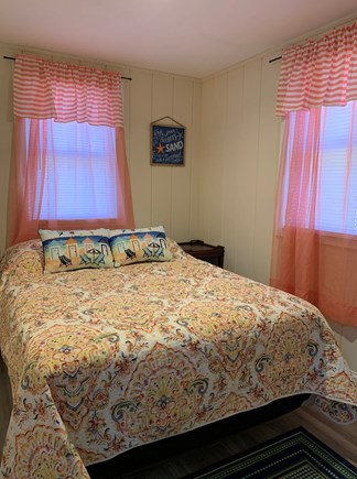 Dennisport Cape Cod vacation rental - Full size bed with bright colors and plenty of room