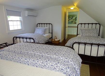 Harwich Port Cape Cod vacation rental - Showing two twins with queen bed