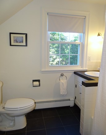 Harwich Port Cape Cod vacation rental - Upstairs full bathroom w/ tub