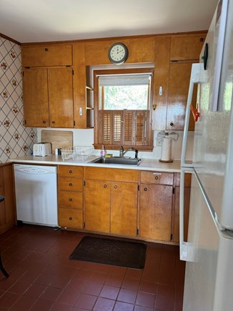 Wellfleet Cape Cod vacation rental - Adorable Eat-in Kitchen!