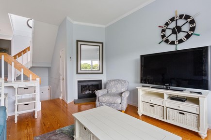 Hyannis Cape Cod vacation rental - Living room