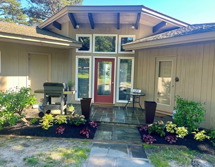 Wellfleet, Paine Hollow Cape Cod vacation rental - Cape Cod modern entry -with stone patio and foyer