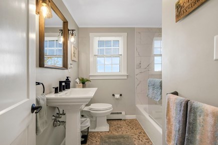 West Yarmouth Cape Cod vacation rental - Full bathroom