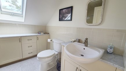 Wellfleet Cape Cod vacation rental - Third floor bathroom with tub/shower