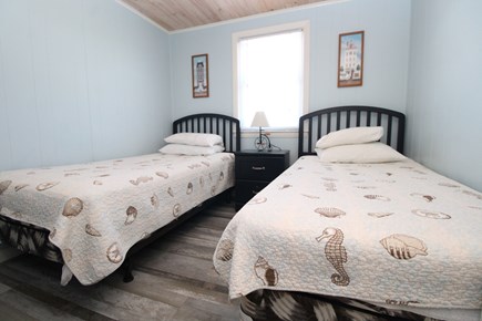 West Dennis Cape Cod vacation rental - 2 Twin Room