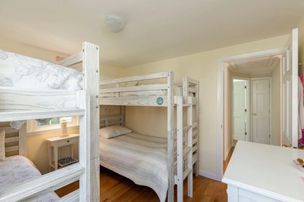 Mashpee, Popponesset Cape Cod vacation rental - 4 twin bunks