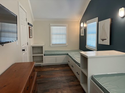 Dennis, Corporation Beach  Cape Cod vacation rental - Bunkroom