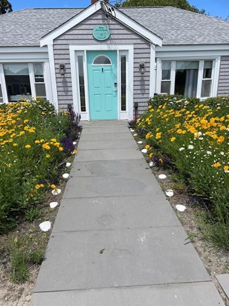 Centerville Cape Cod vacation rental - Front entry - accessibility-friendly