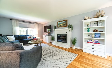 Marstons Mills Cape Cod vacation rental - Living room