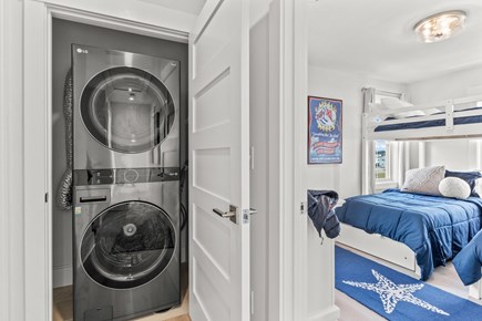 Dennis Cape Cod vacation rental - Full size Laundry