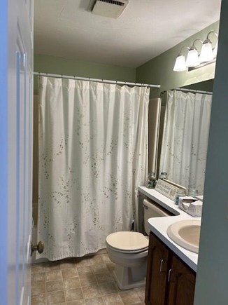 Osterville Cape Cod vacation rental - Hall Bathroom