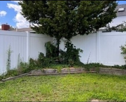Onset MA vacation rental - Fully fenced yard