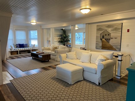 Yarmouth, Hyannis Harbor Beach House Cape Cod vacation rental - Living room