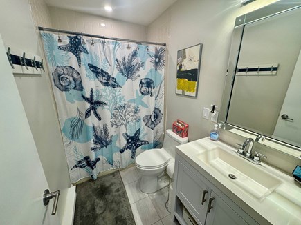 Brewster Cape Cod vacation rental - Secondary Bathroom (1st Floor)