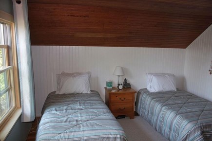 Harwich, Pleasant Bay Cape Cod vacation rental - Bedroom with twin beds