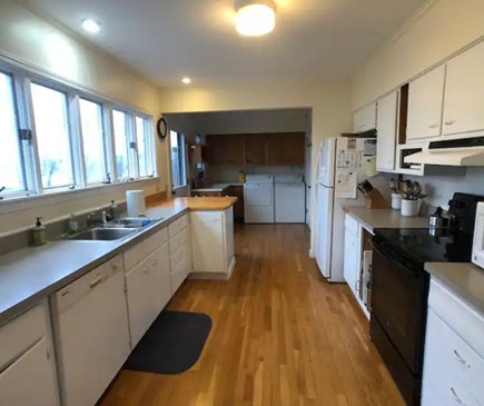 Falmouth Cape Cod vacation rental - Kitchen