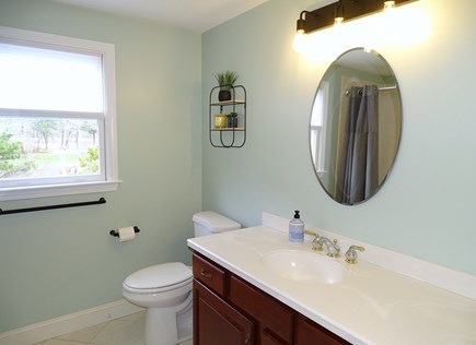 Harwich Cape Cod vacation rental - Main floor full bath with tub