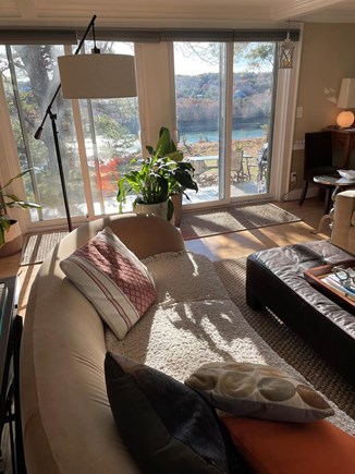 Bourne, Sagamore Cape Cod vacation rental - Morning sun drenches the living room