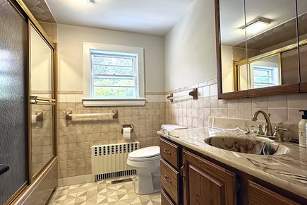 Centerville Cape Cod vacation rental - 1 shared bathroom in hallway.