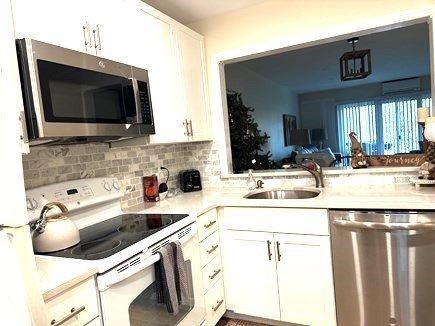 Ocean Edge, Brewster Cape Cod vacation rental - Kitchen with oven, dishwasher and stove