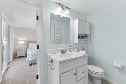 West Yarmouth Cape Cod vacation rental - En suite full bathroom with tub/shower