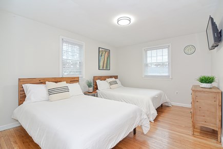 West Dennis Cape Cod vacation rental - Bedroom 2:   (2) Full beds
