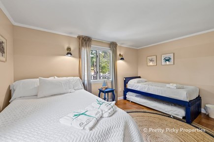 Chatham Cape Cod vacation rental - Bedroom 2: Queen & two singles