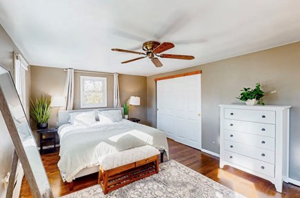Centerville Cape Cod vacation rental - King bedroom
