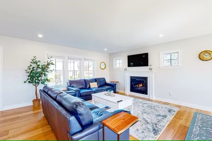 West Yarmouth Cape Cod vacation rental - 1st floor sitting area