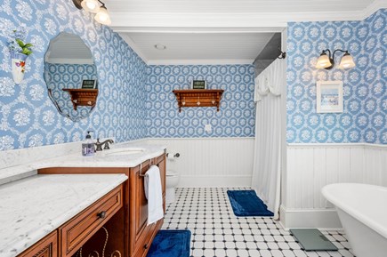 Sagamore Beach Cape Cod vacation rental - Full bathroom off the king bedroom