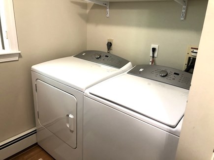 Orleans Cape Cod vacation rental - Laundry