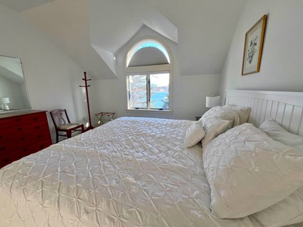 Cotuit Cape Cod vacation rental - 2nd floor king