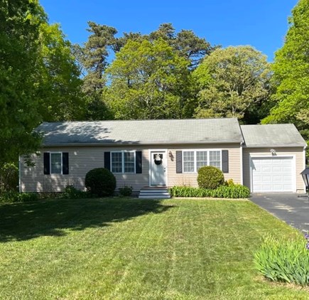 Bourne  Cape Cod vacation rental - Front of home