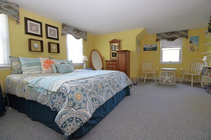 Harwich Cape Cod vacation rental - Top Level King
