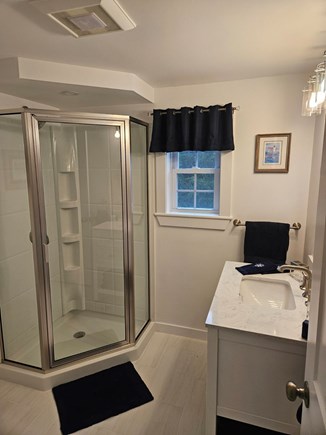 Falmouth, Teaticket Cape Cod vacation rental - Upstairs bathroom