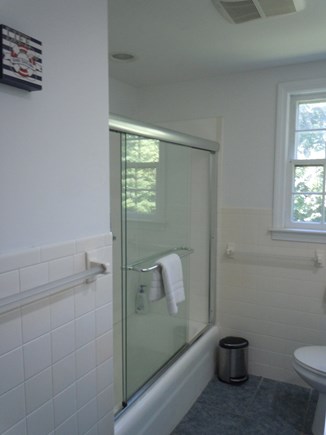 Centerville Cape Cod vacation rental - Full bathroom with tub & shower