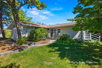Orleans Cape Cod vacation rental - Front of the house