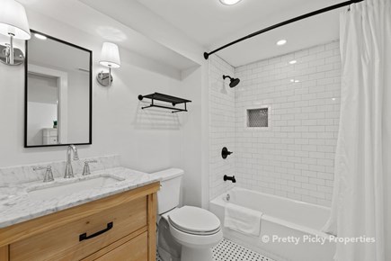 Orleans Cape Cod vacation rental - And a full bath